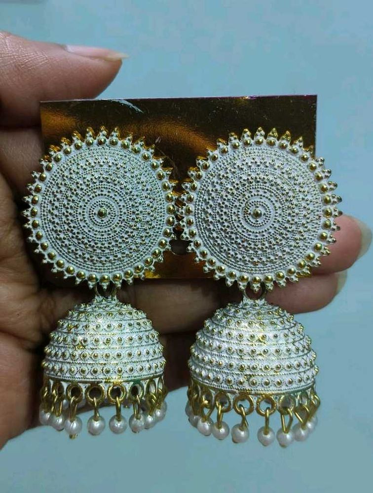 White &amp; Gold Jhumka Earrings