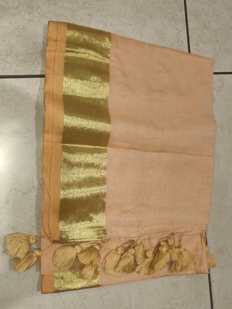 Elegant Peach Saree with Gold Border