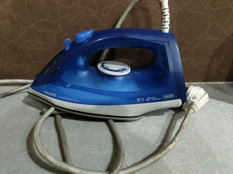 Philips steam iron 2200W