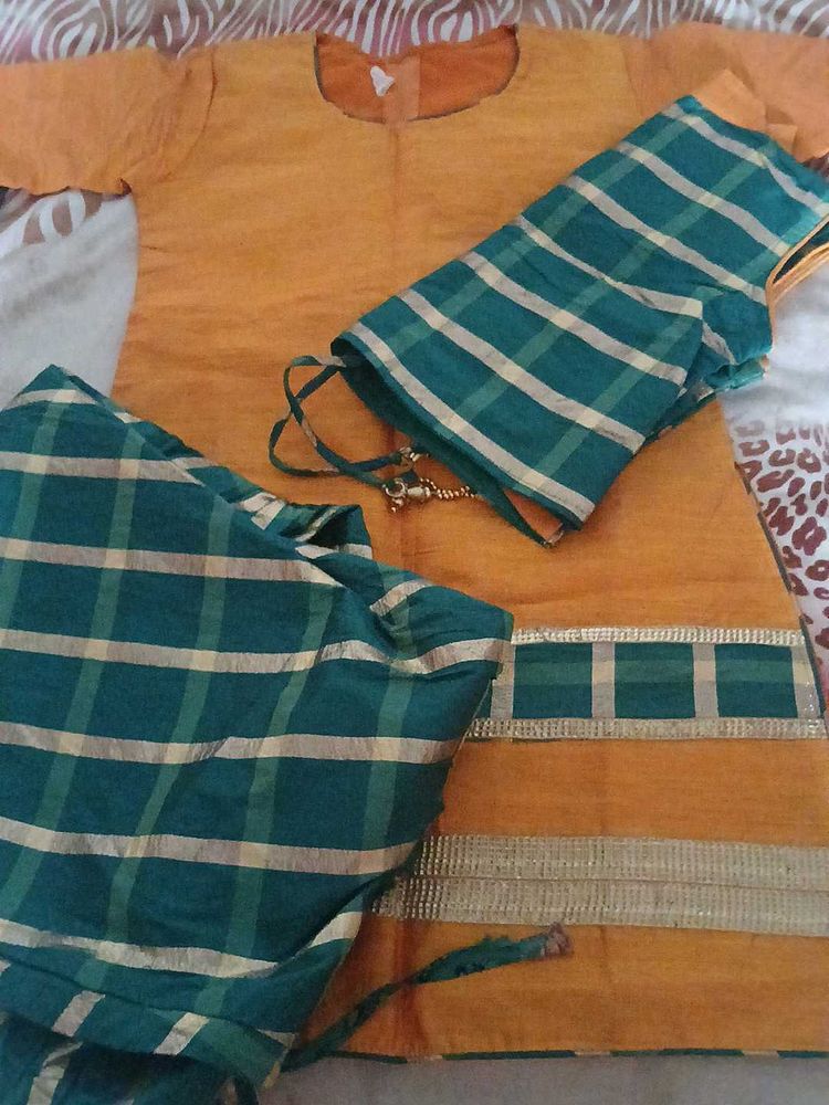 yellow Kurta Set with Green Dupatta