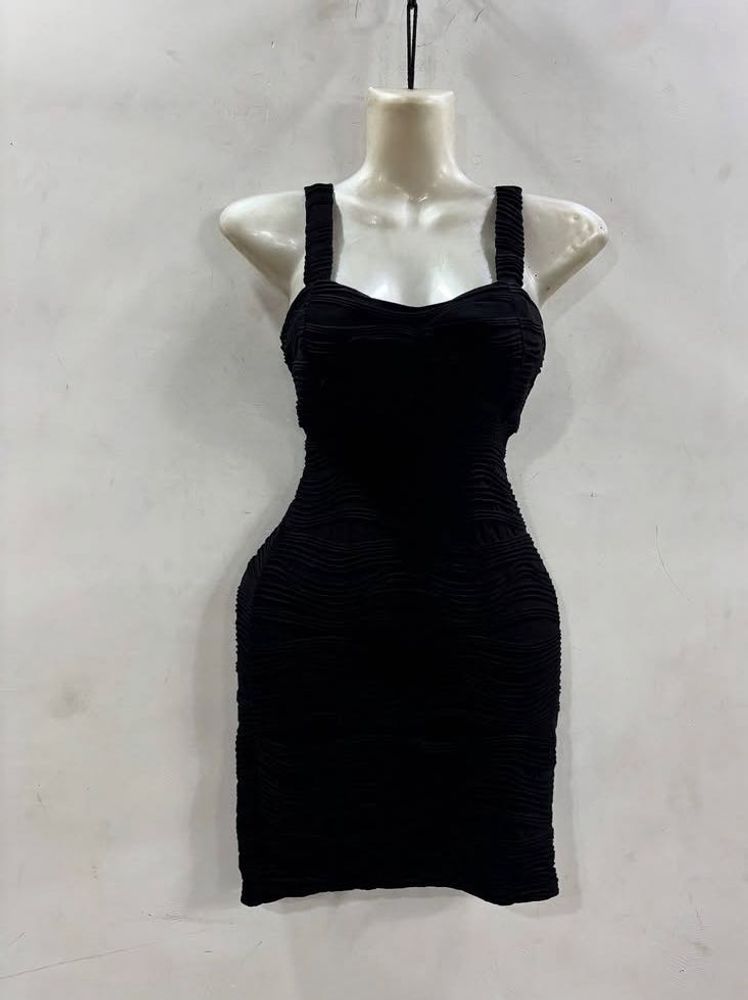 Chic Black Bodycon Padded Mini Dress
