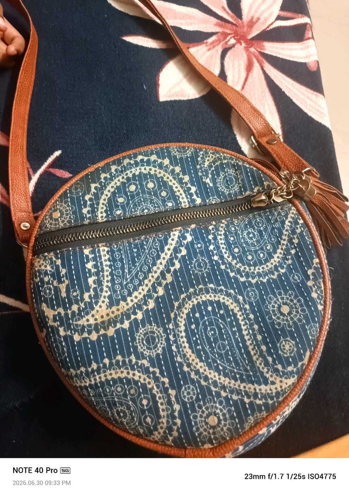 Round Sling Bag