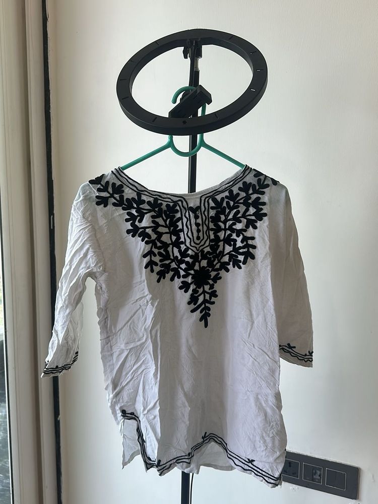 White Embroidered Kurta