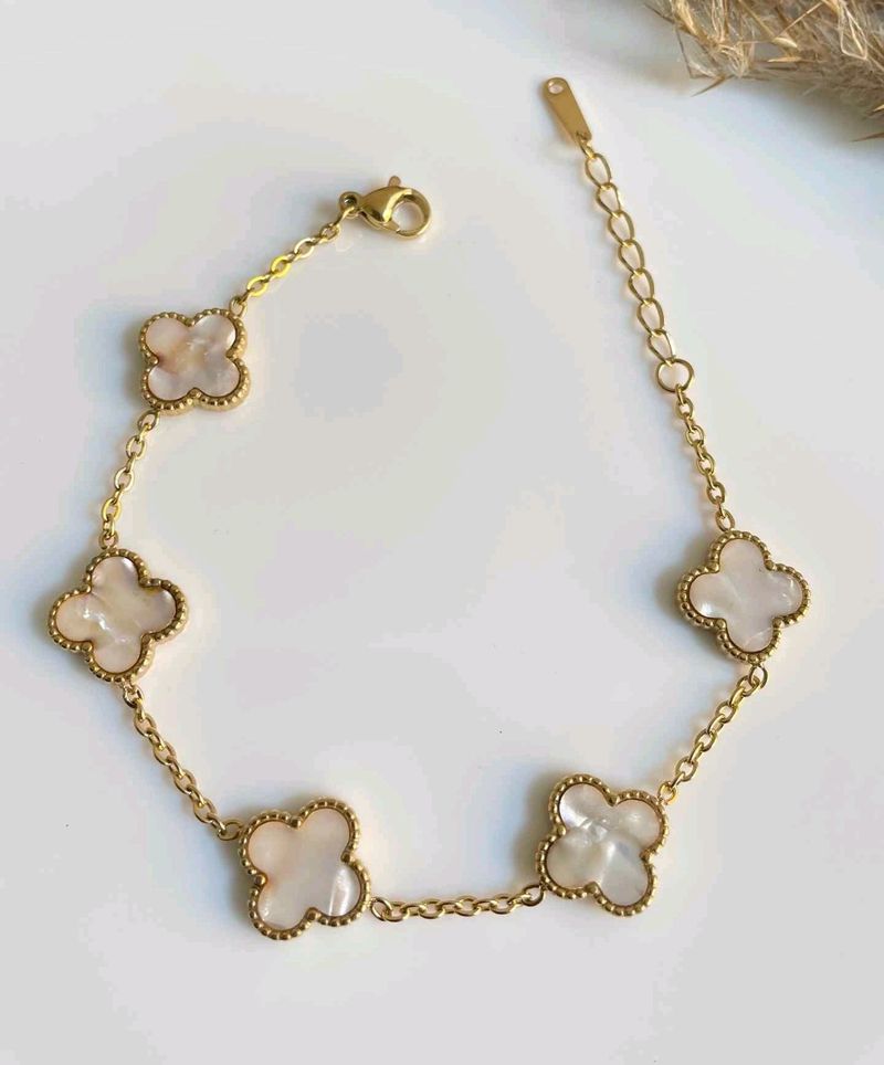 Clover Bracelet