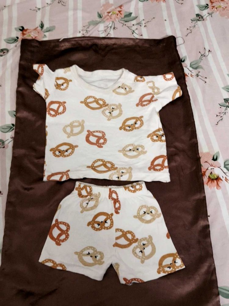 Cute Pretzel Print Pajama Set
