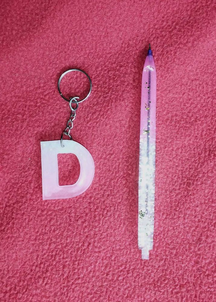 Custom Letter 'D' Keychain &amp; Pen Set