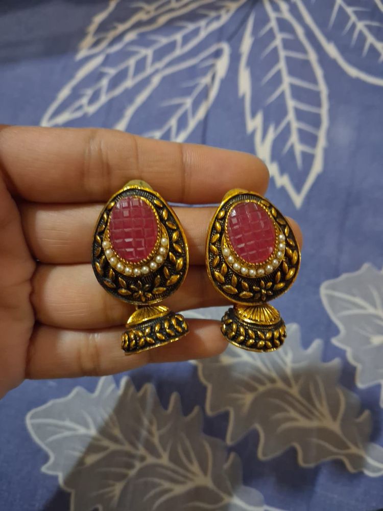 Elegant Ruby-Colored Earrings