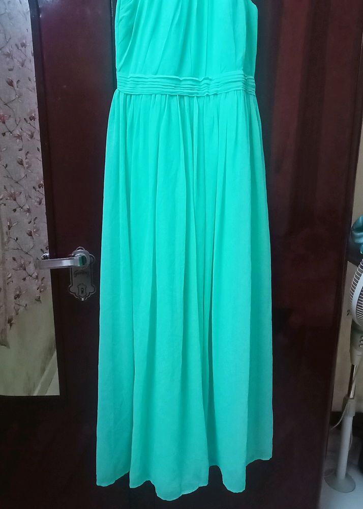 Alter Neck Gown