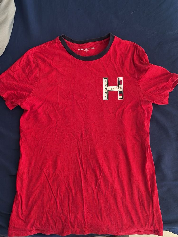 Tommy Hilfiger Red T-Shirt
