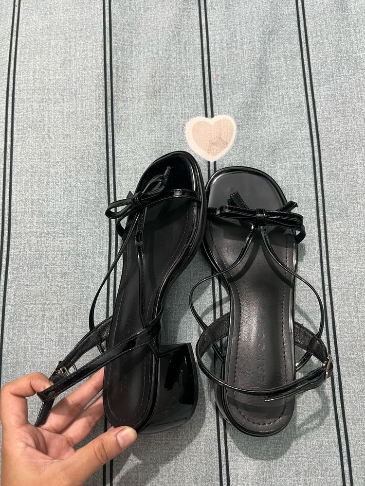 Chic Black Bow Detail Block Heels