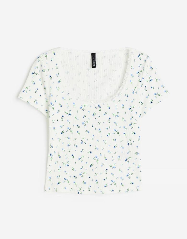 H&amp;M Floral Lace Trim Top