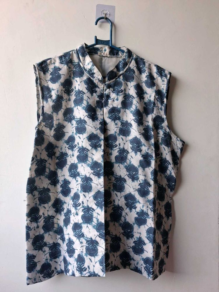 Stylish Blue Floral Sleeveless Blouse