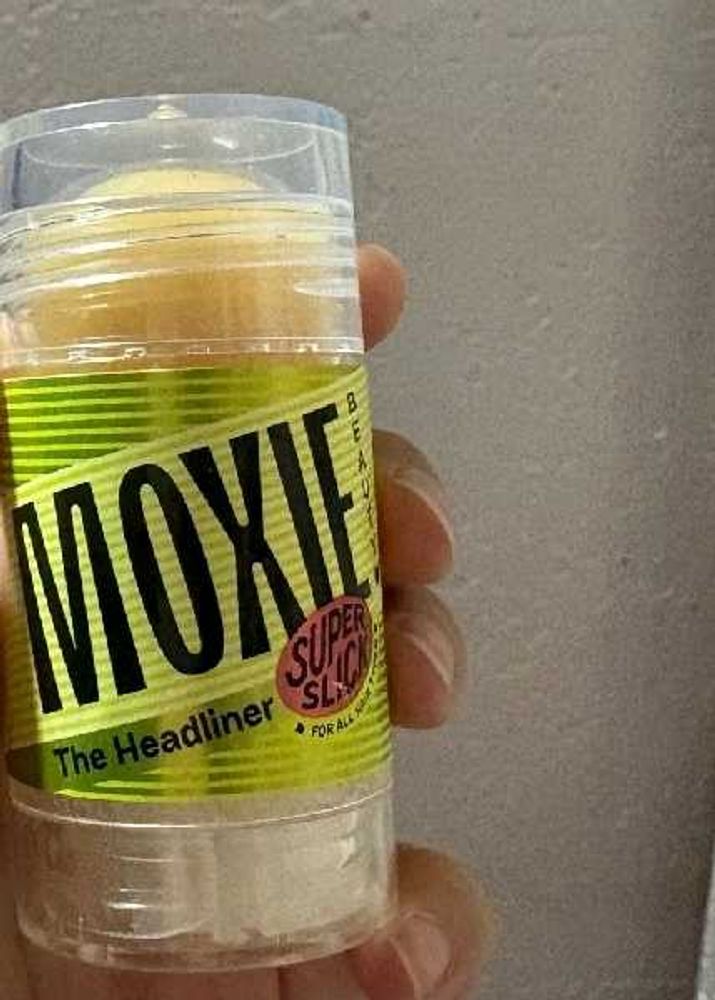 Moxie Super Slick The Headliner