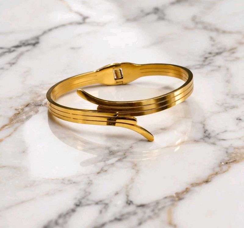Anti Tarnish Gold Tone Cuff Bracelet