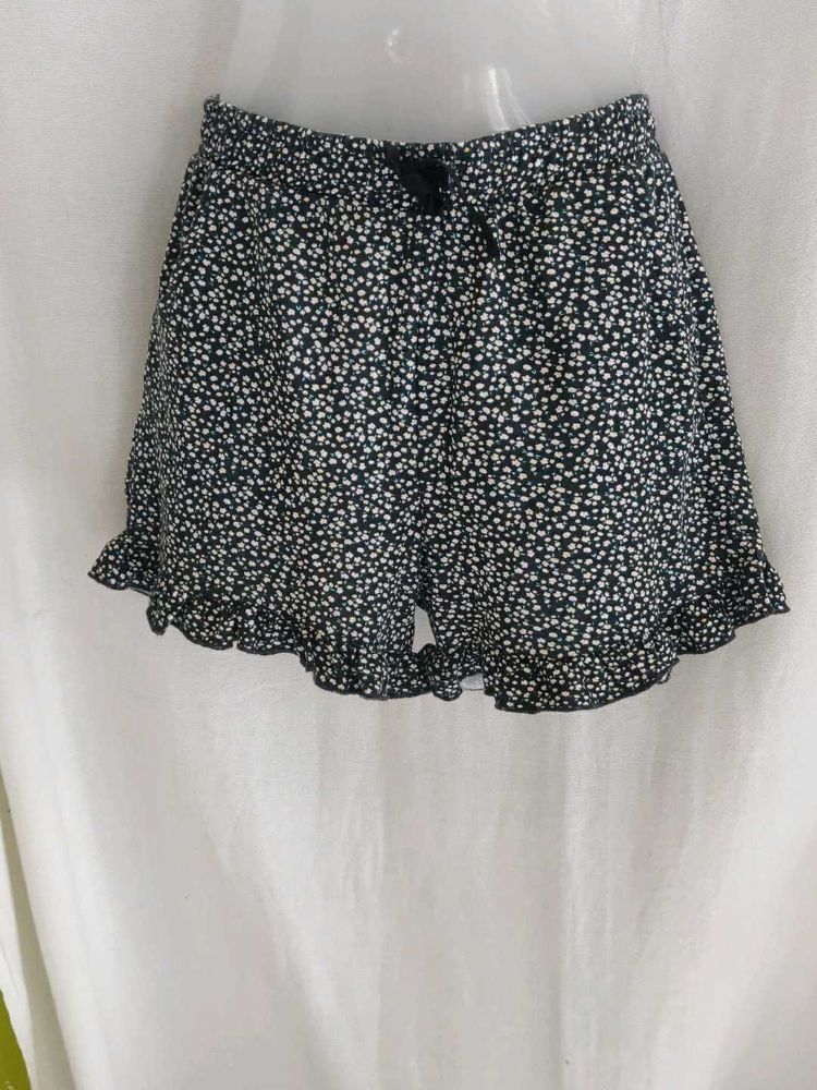 Cute Floral Print Shorts