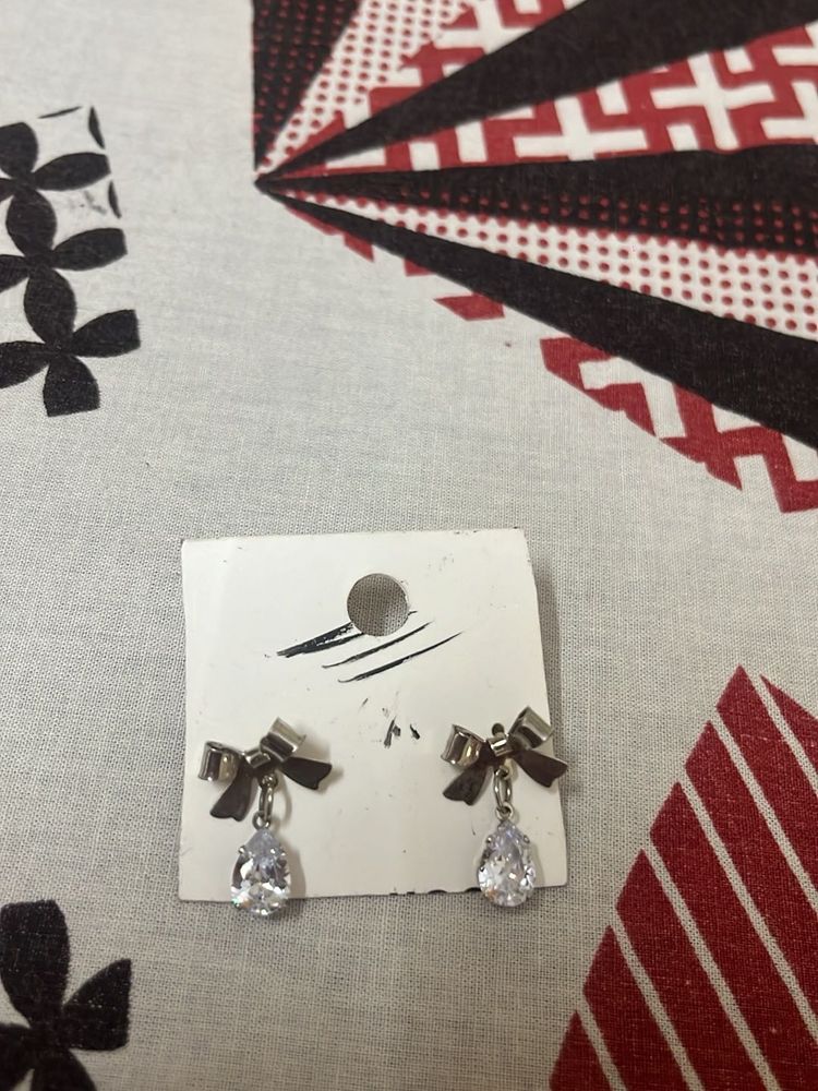 Cute Bow &amp; Crystal Drop Earrings