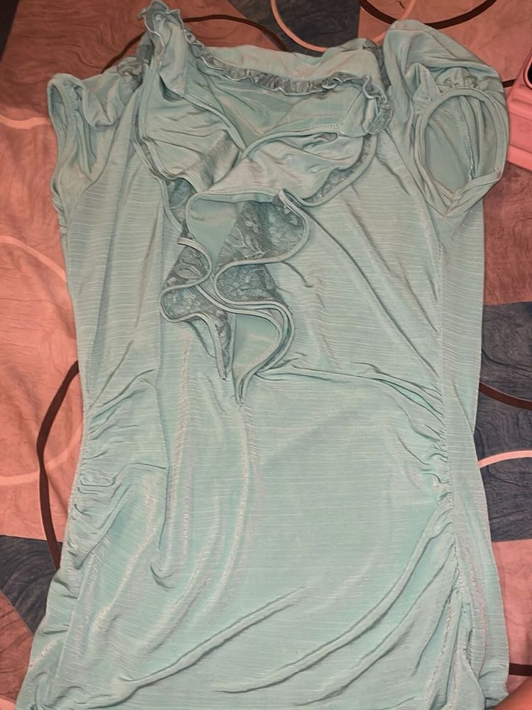 Chic Ruffled Mint Green Top