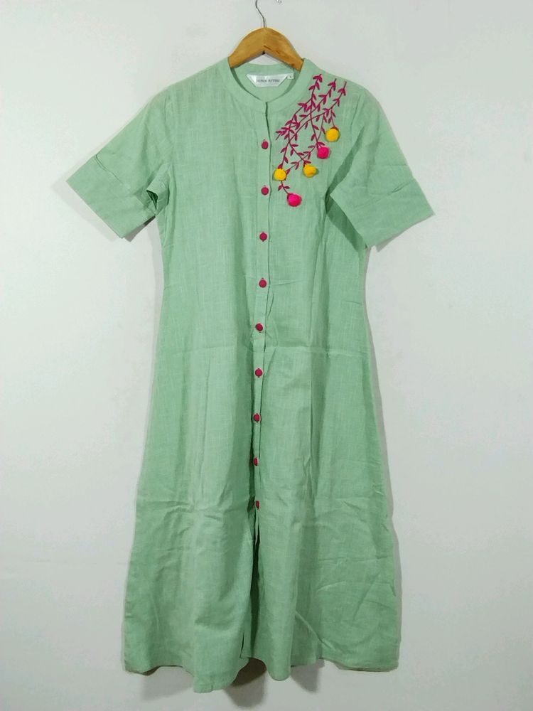 Jaipur Attire Green Embroidered Kurti (Women)