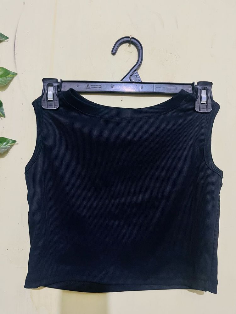 Sleek Black Sleeveless Crop Top