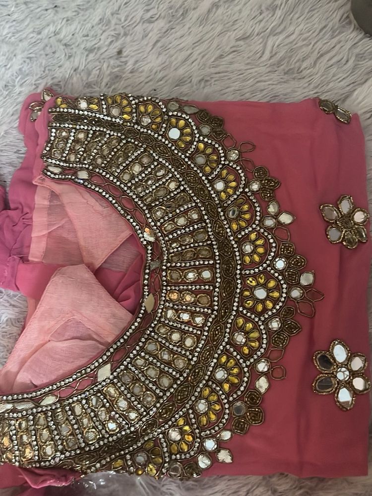 my bridal suit ye bohot heavy hai mujhpe wear nhi
