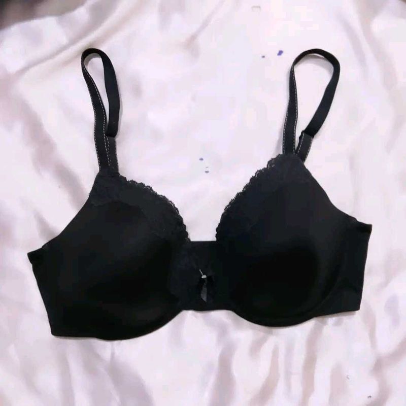 New Black Bra