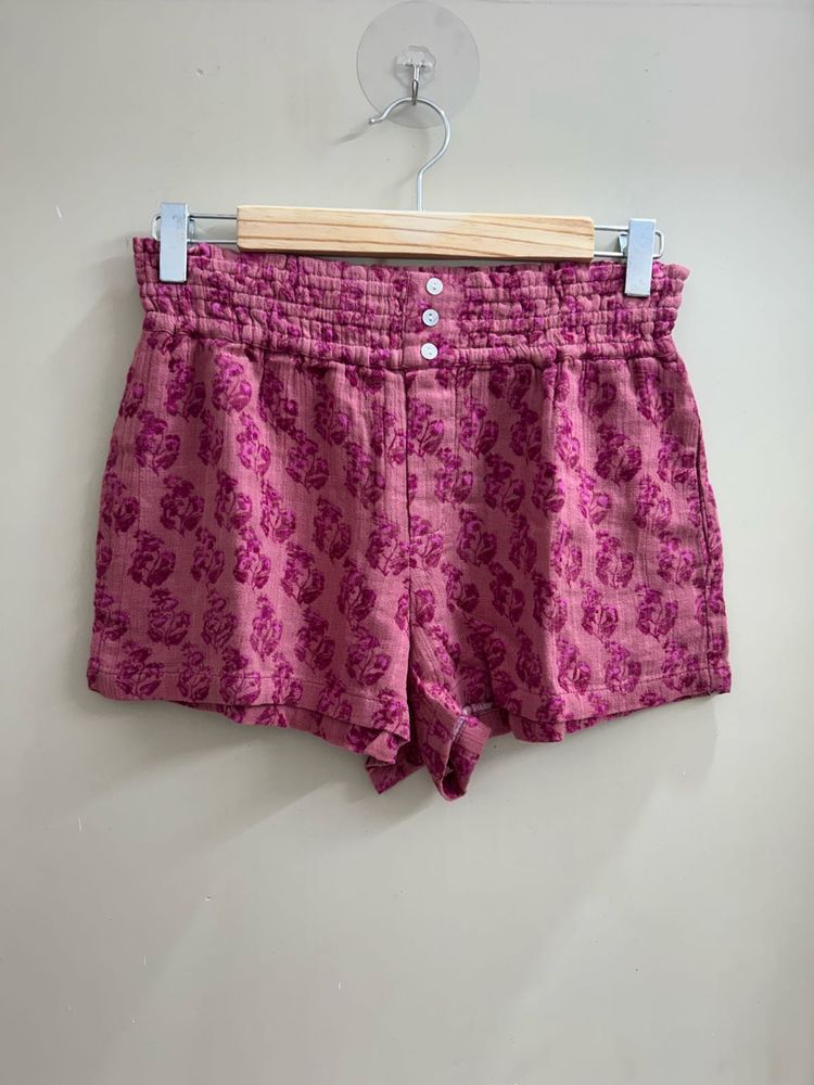 Cute Pink Floral Shorts(Brand new )