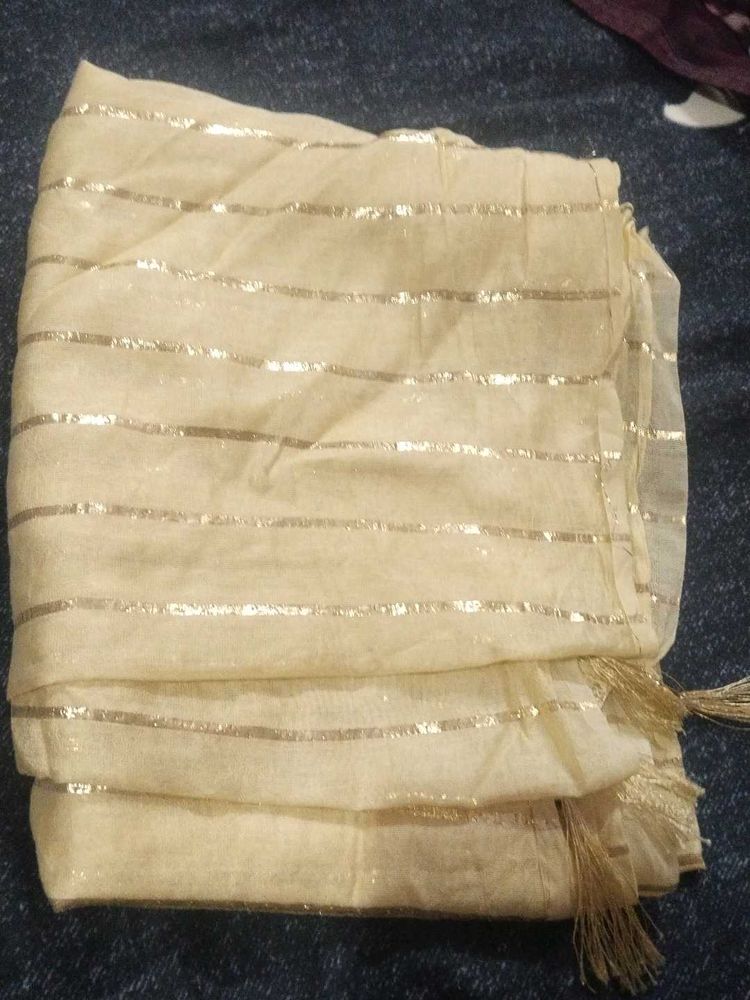 Elegant Cream Dupatta with Golden Stripes