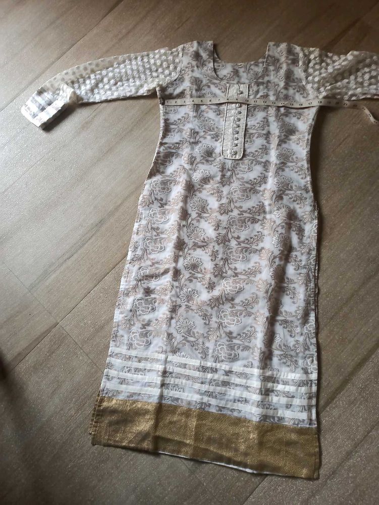 Elegant White &amp; Gold Kurti set