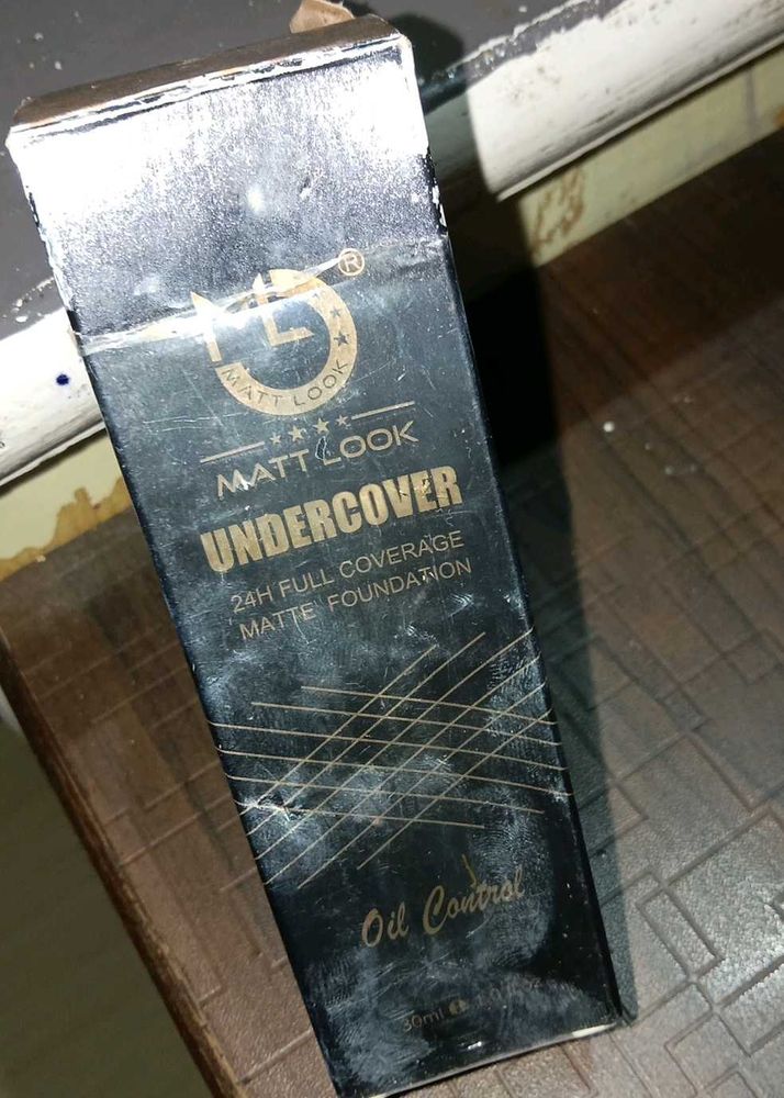Matt Look Undercover 24H Full Coverage Foundation