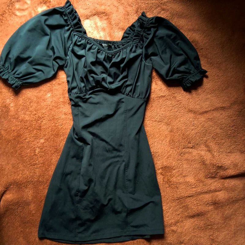 Mini Black Dress with Puff Sleeves