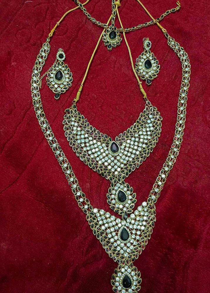 Wine Colour Kundan Jwellery Set