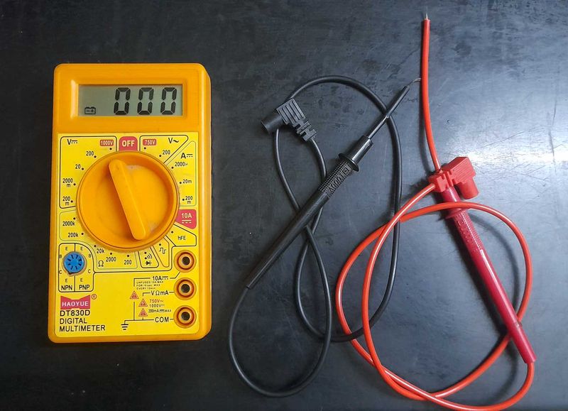 Digital Multimeter DT830D
