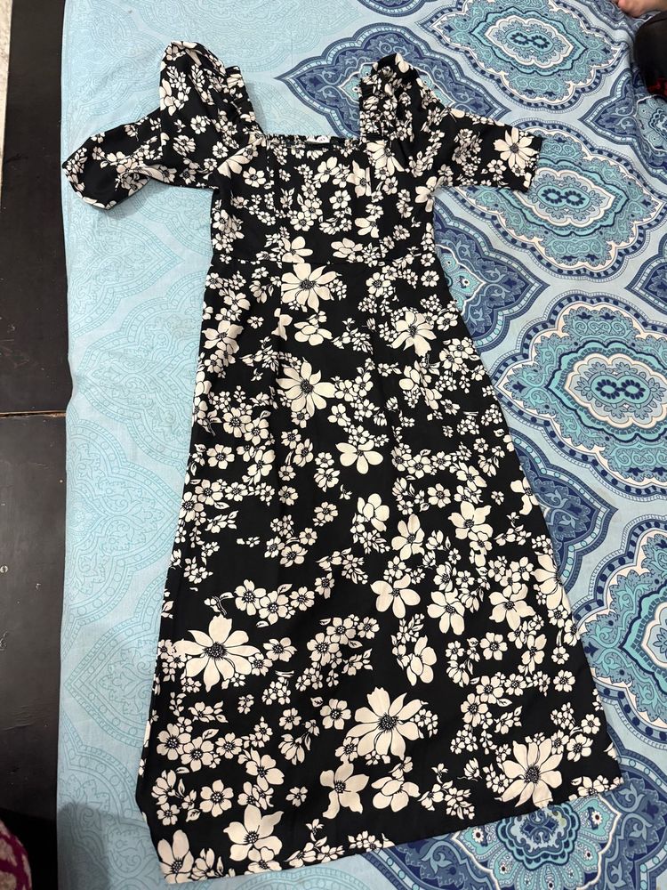 Black Floral Print Off-Shoulder Dress