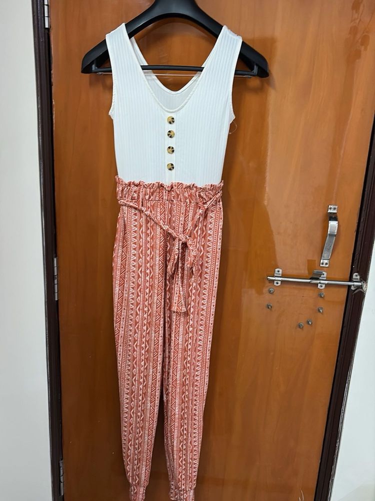 Cute patterned jumpsuit