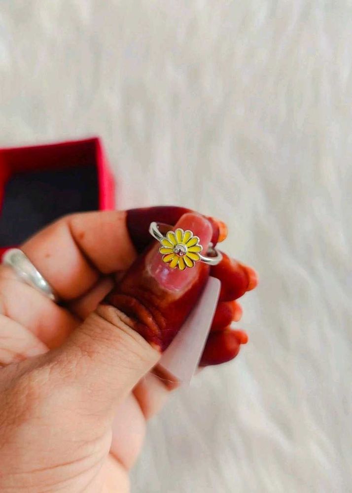 92.5 Sterling Sunflower Ring With Hallmark
