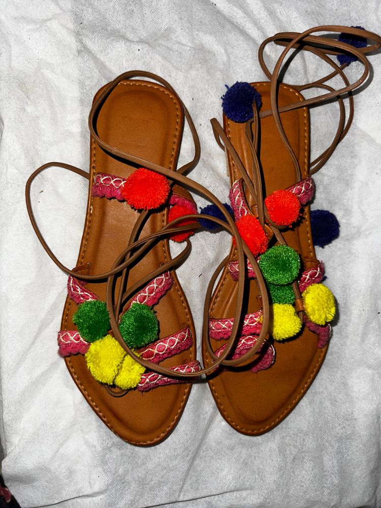 Jaipuri Pompom Gladiators