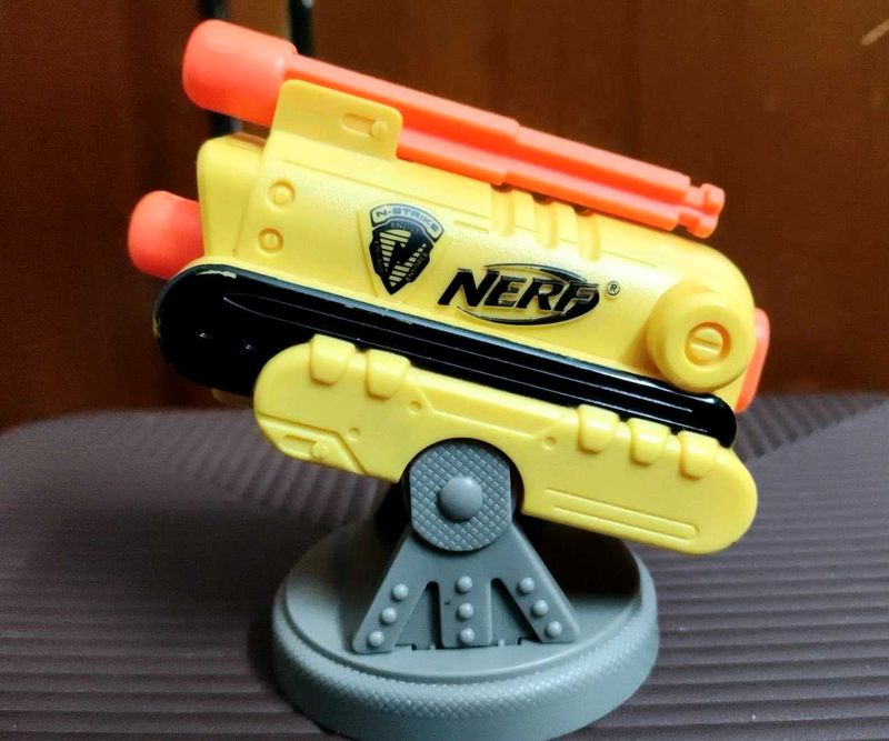 McDonald's 2009 NERF swivel launcher toy