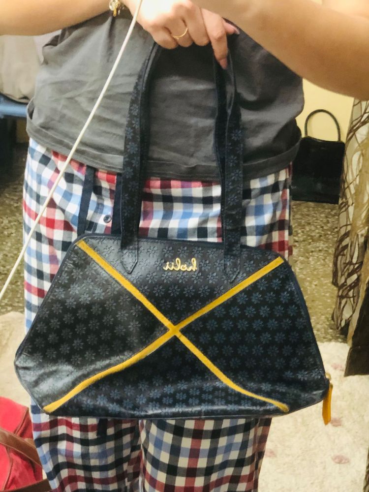 Stylish Blue &amp; Yellow Handbag
