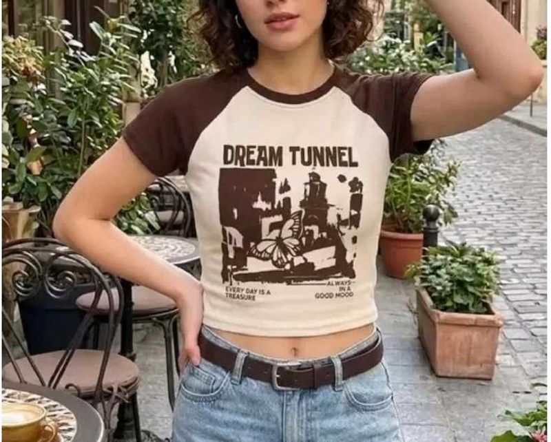 Dream Tunnel Graphic Crop Top