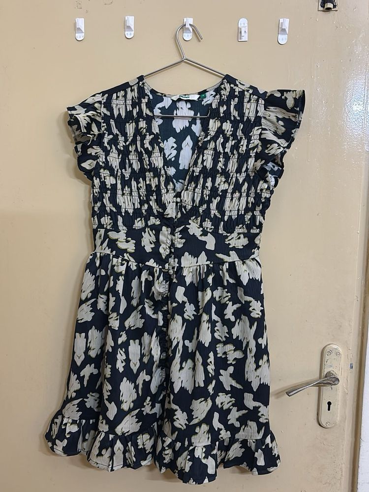 Stylish Smocked Floral Dress