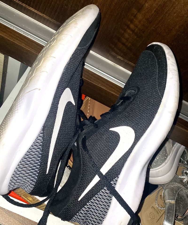 Nike Flex Experience Running Shoes