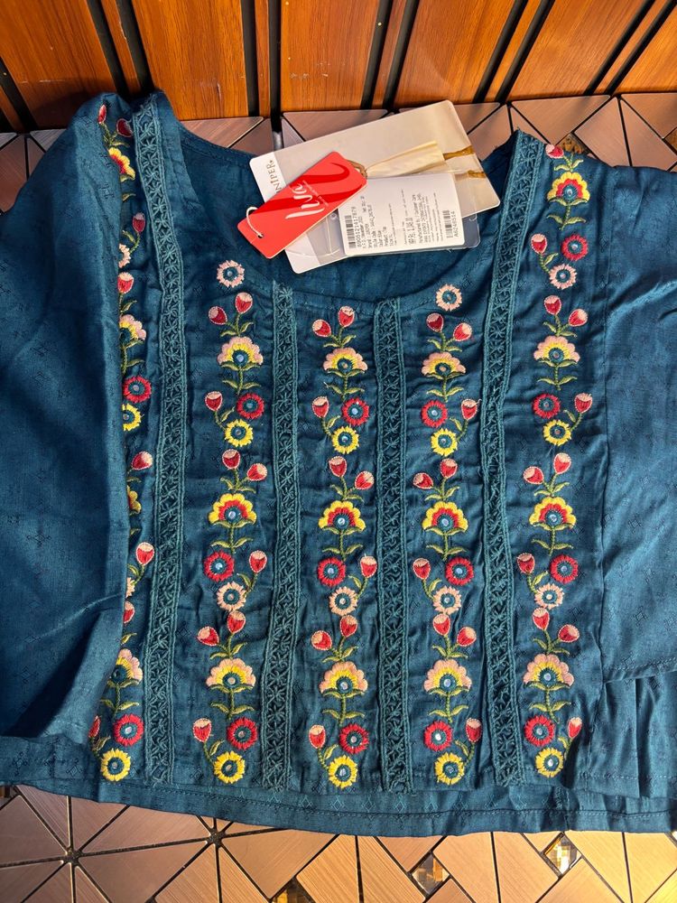 Embroidered Top/ blouse