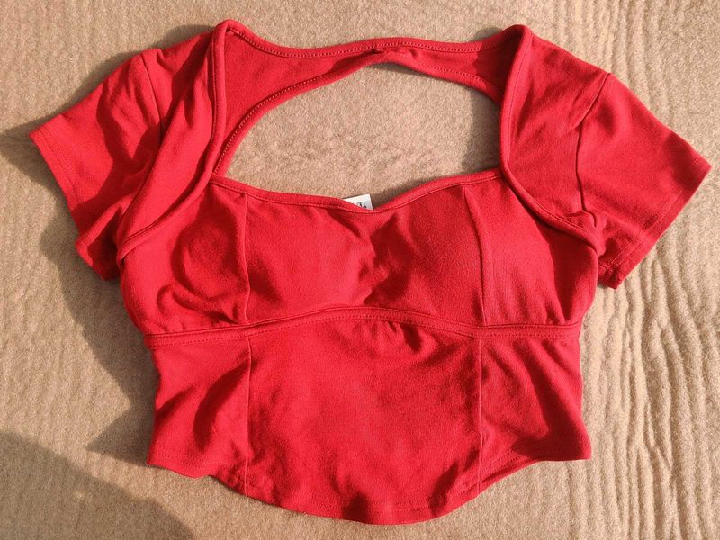 Diva coded crop top
