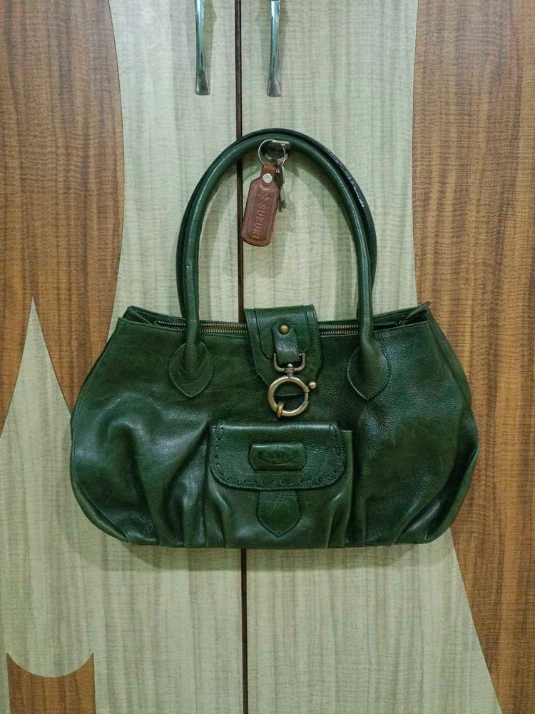 Stylish Emerald Green Leather Handbag