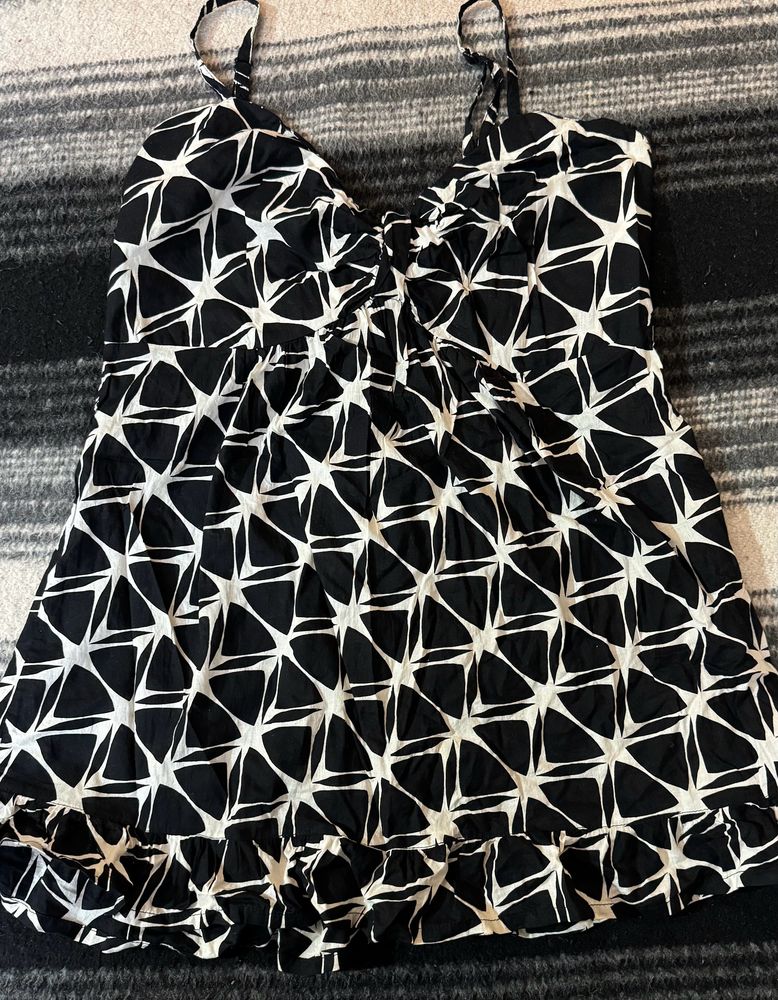 WOMEN H&amp;M TOP STRAPPED AND ADJUSTABLE