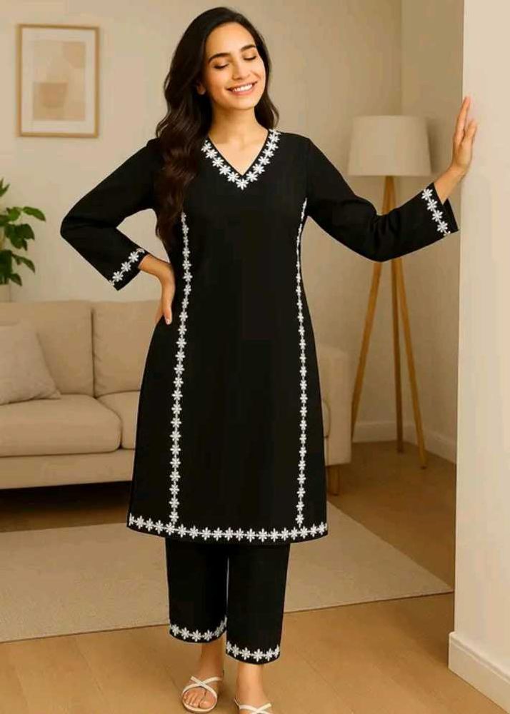 Grace Embroidered Kurta Set ✨🖤Elegant Black Kurt