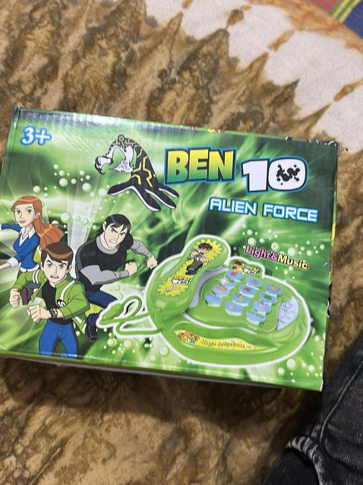 Ben 10 Alien Force Light &amp; Music Toy Phone