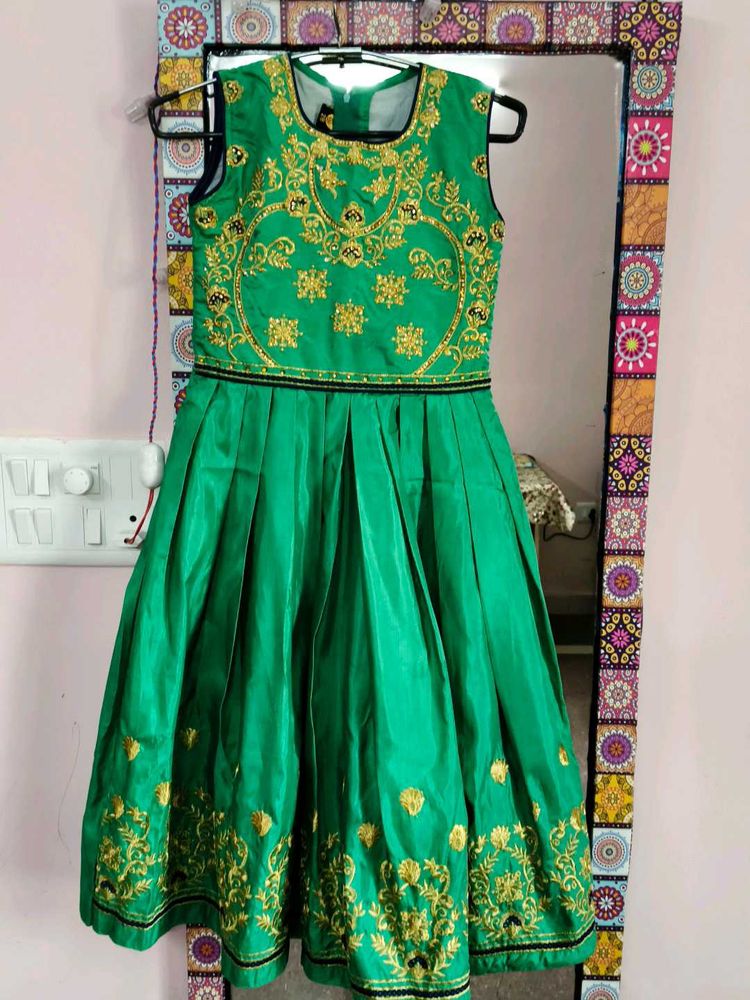 Beautiful Girls 5 Years Frock Dress With Dupatta