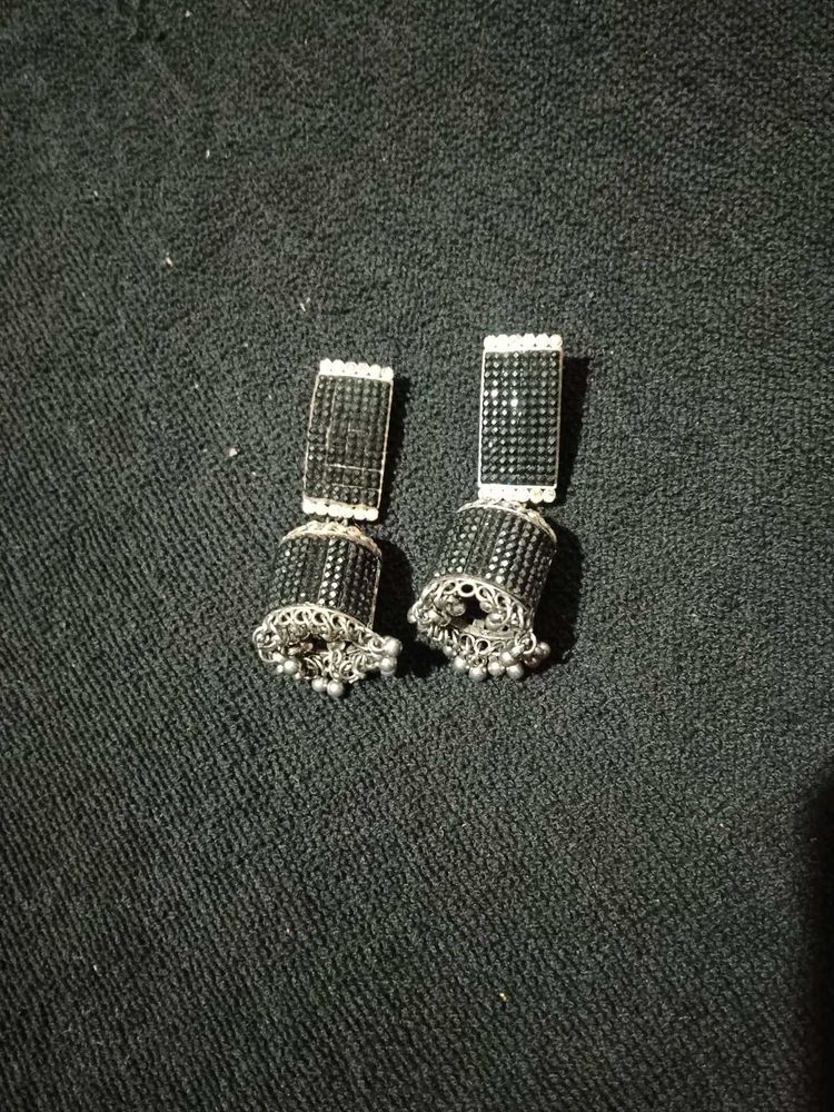 Elegant Black Jhumka Earrings