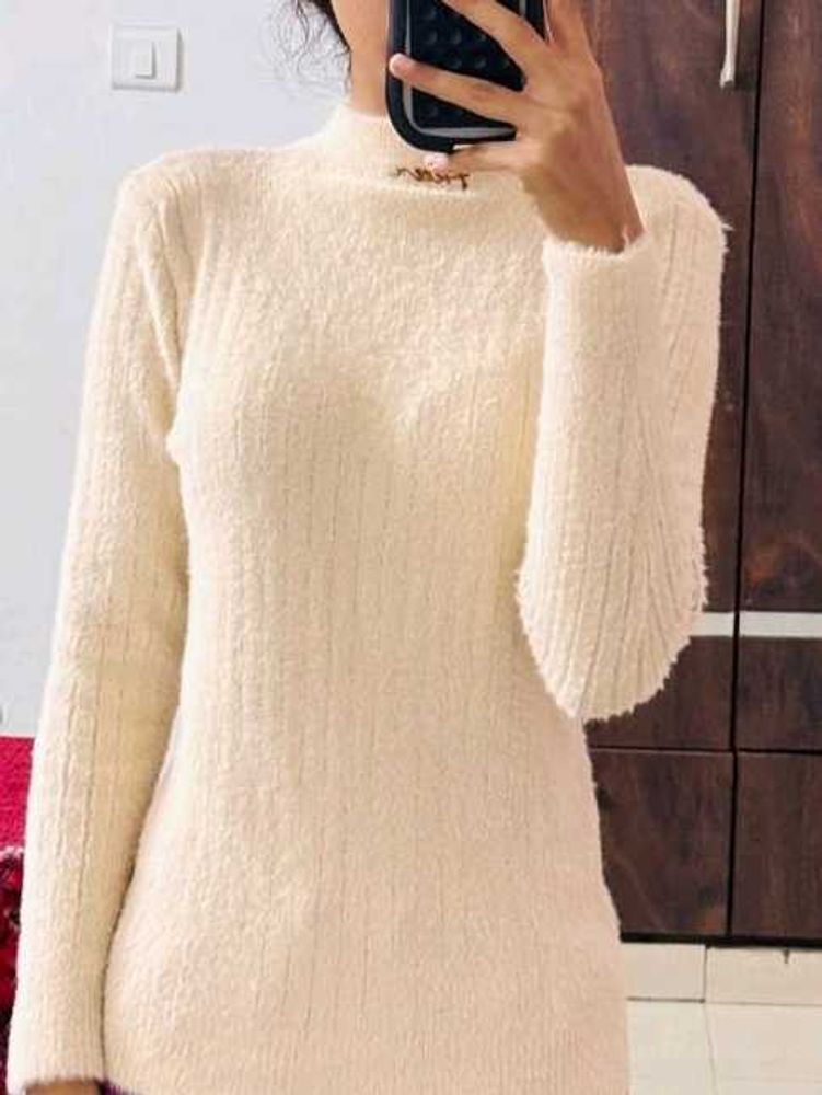 fluffy High neck top